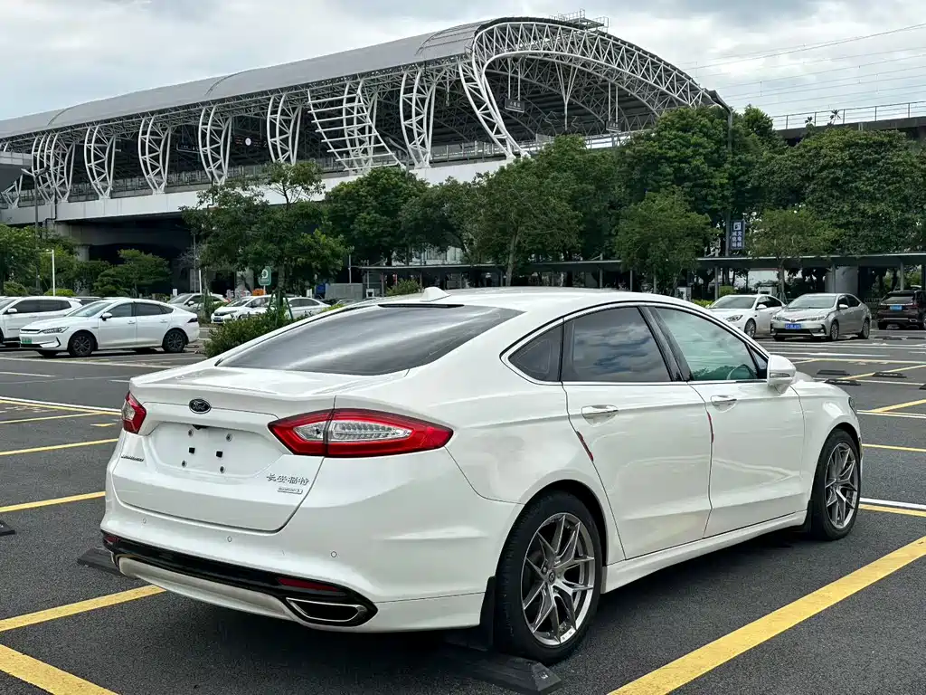 Ford Mondeo — миниатюра 4