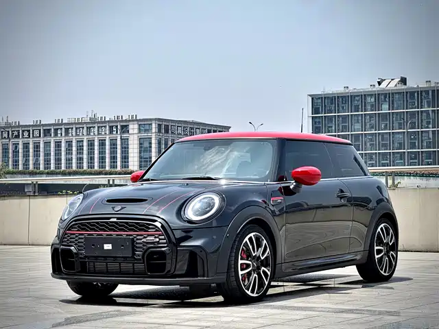 MINI JCW 2022