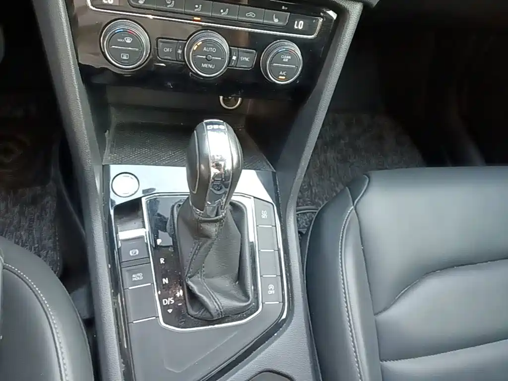 Volkswagen Tharu — миниатюра 14