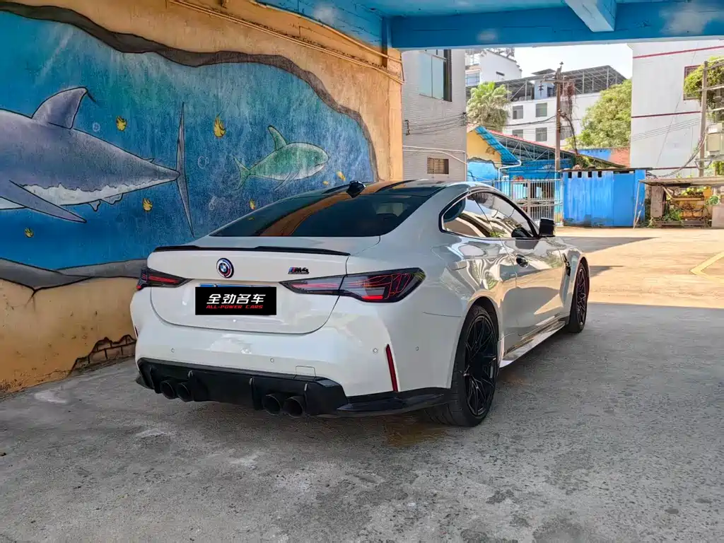 BMW M4 — миниатюра 12