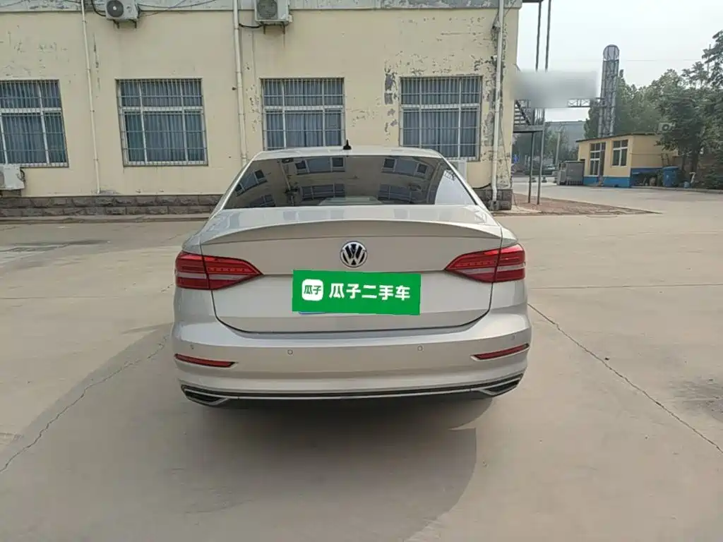 Volkswagen Lavida — миниатюра 6