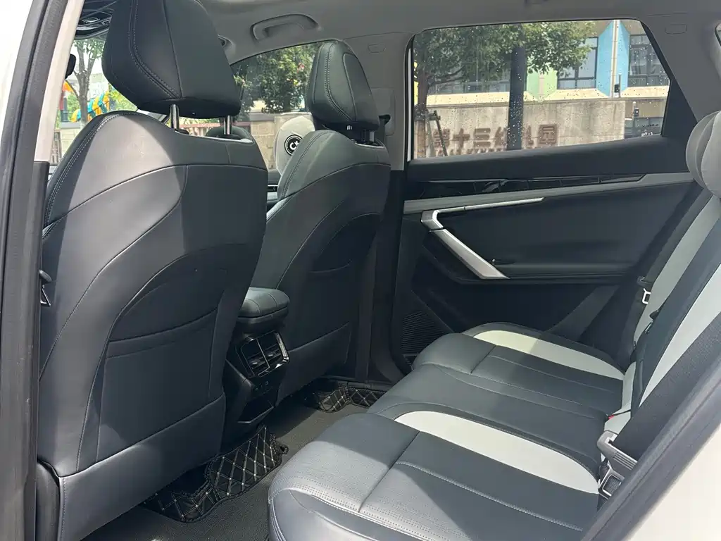 Geely Boyue L 1.5TD DCT Premium Edition, фото 6