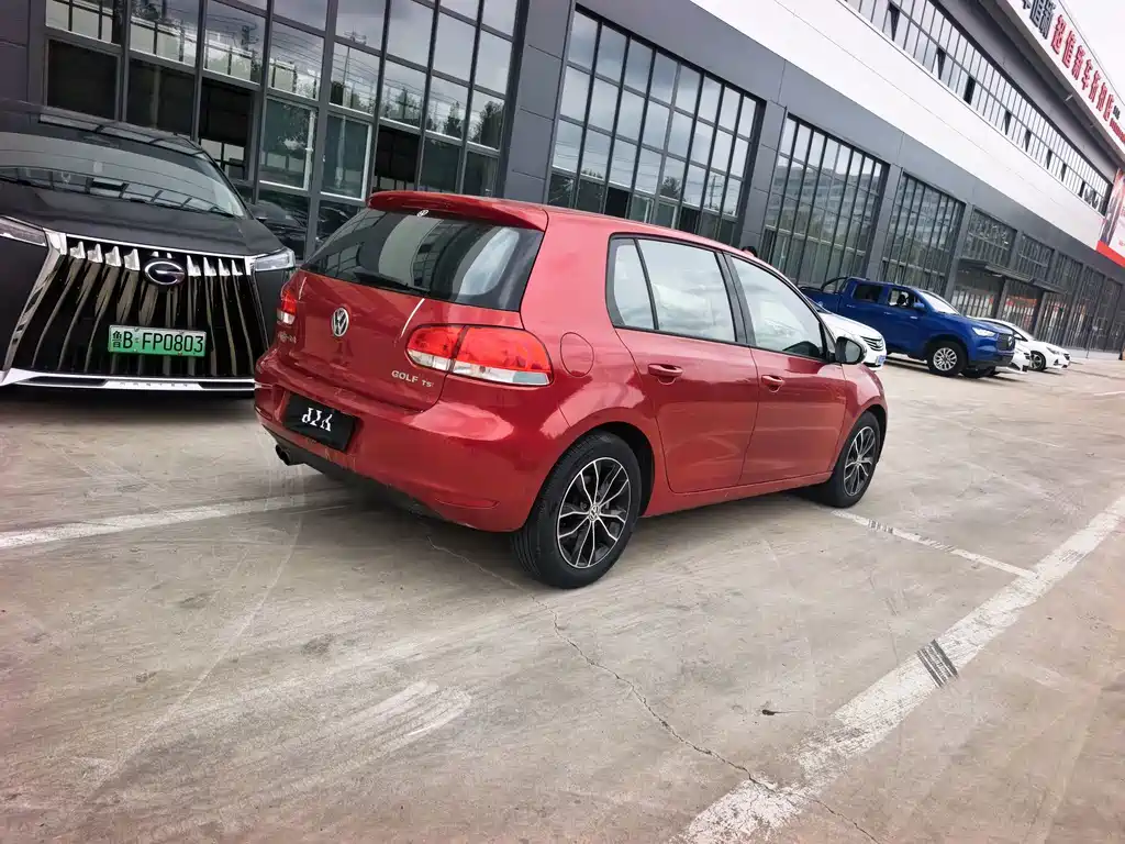 Volkswagen Golf — миниатюра 8