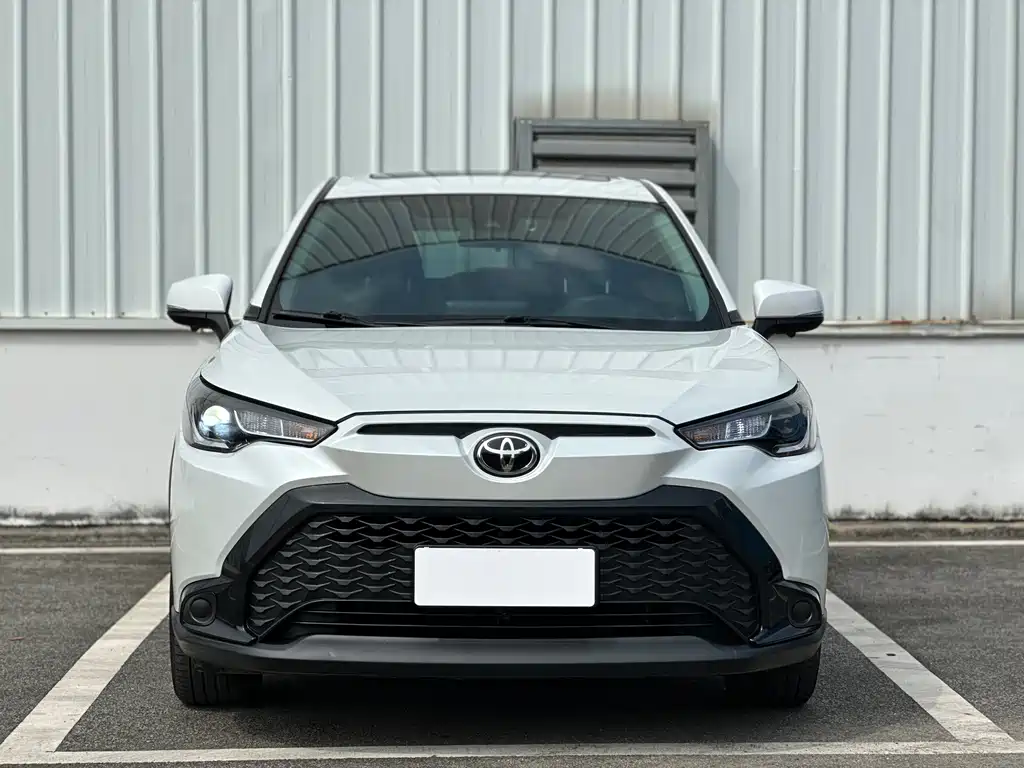Toyota Frontlander — миниатюра 2