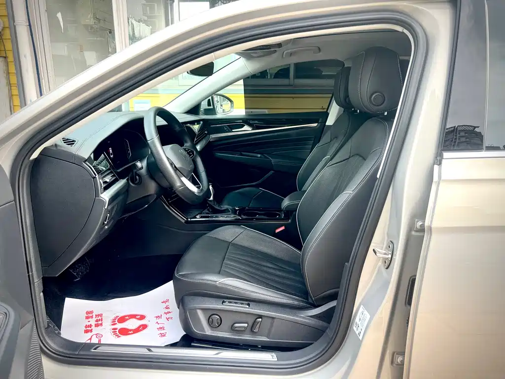 Volkswagen Passat PHEV 430PHEV Hybrid Luxury Edition, фото 10