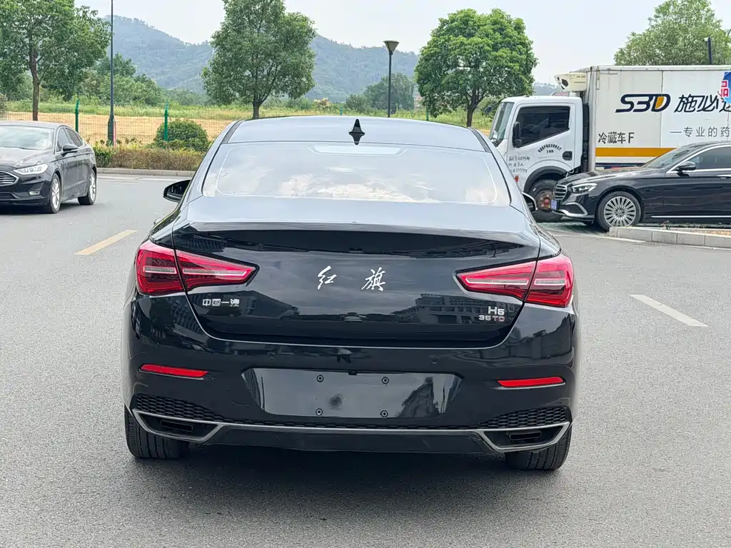 Hongqi Hongqi H5 — миниатюра 5