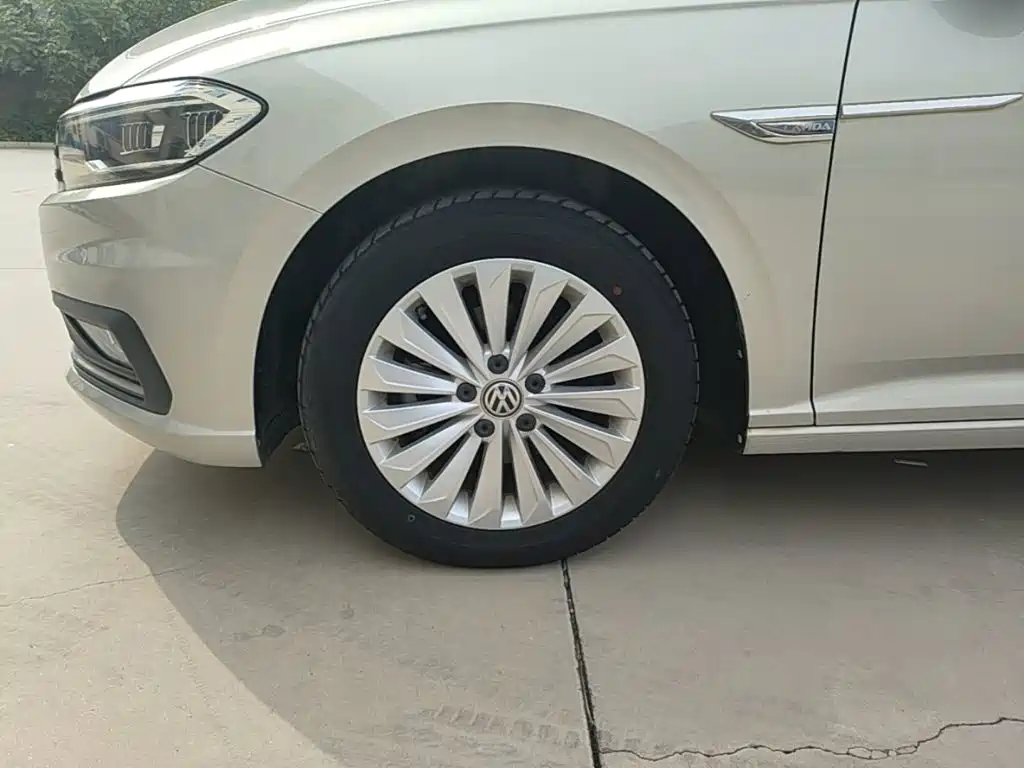 Volkswagen Lavida — миниатюра 23