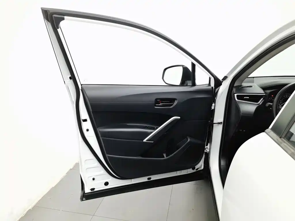 Toyota Frontlander — миниатюра 8