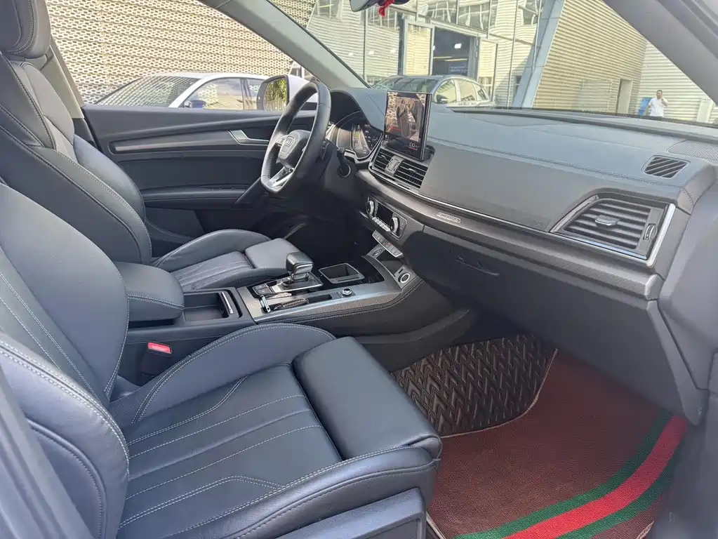 Audi Q5L — миниатюра 23