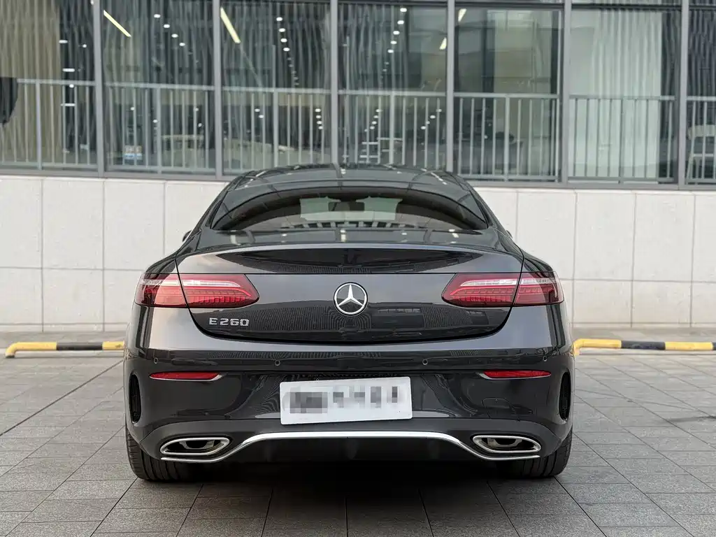 MERCEDES-BENZ E CLASS