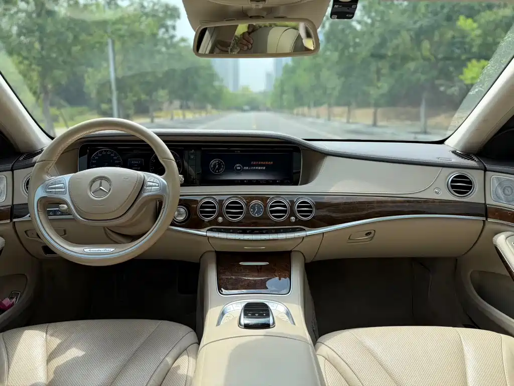 Mercedes-Benz S-Class — миниатюра 12