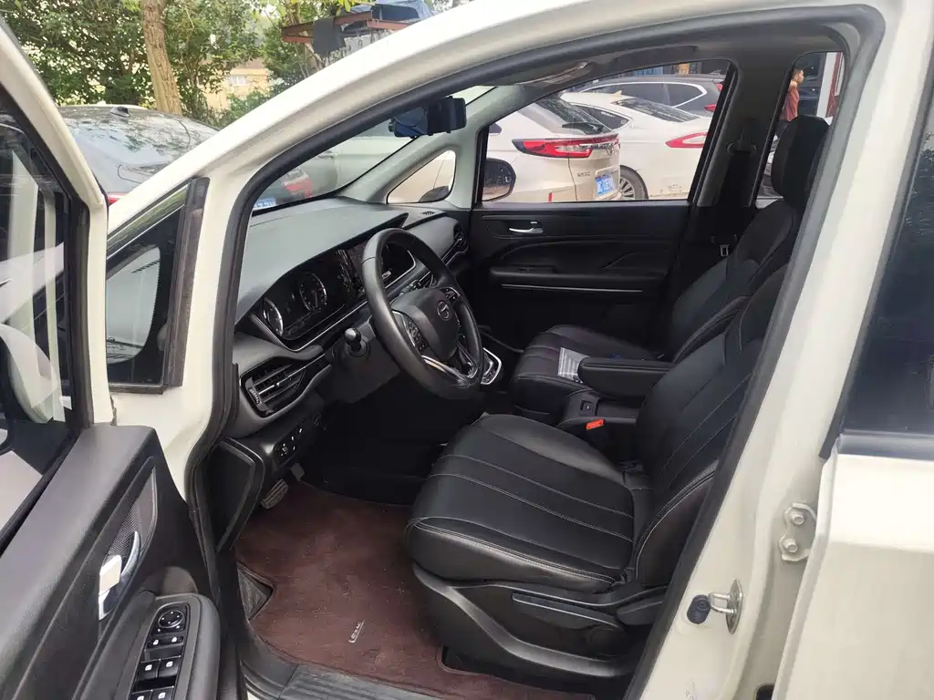 GAC Motor Trumpchi M6 — миниатюра 9