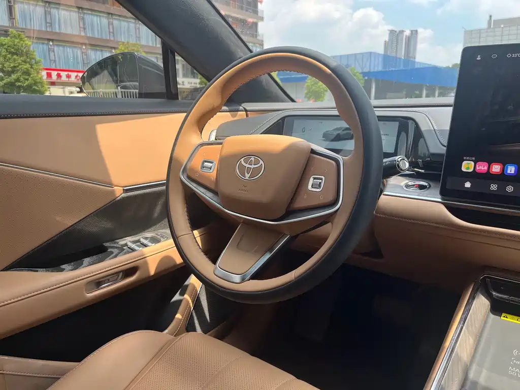 Toyota bZ7 — миниатюра 8