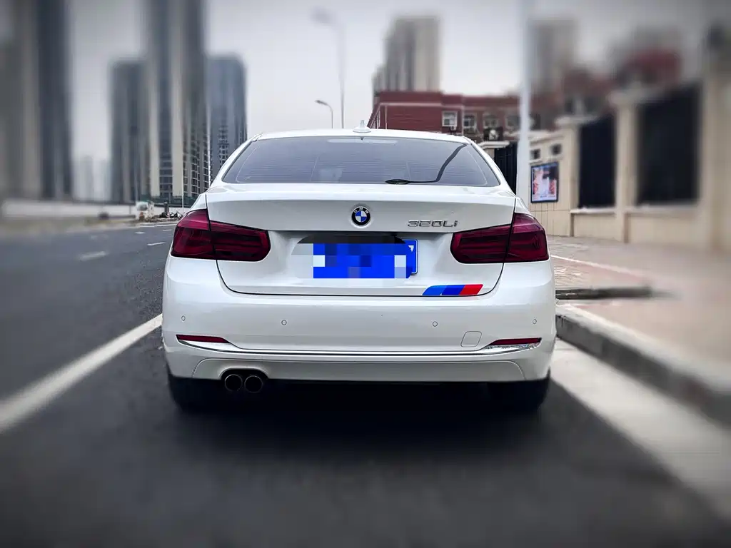 BMW 3 Series — миниатюра 8