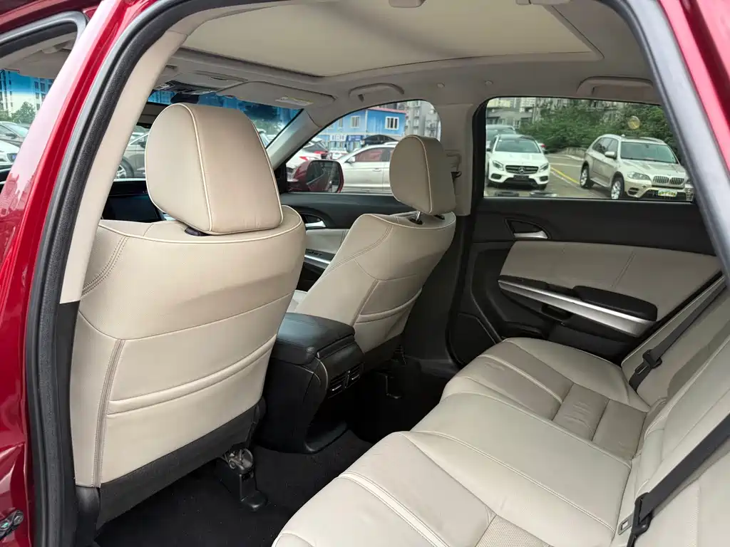 Honda Crosstour — миниатюра 9