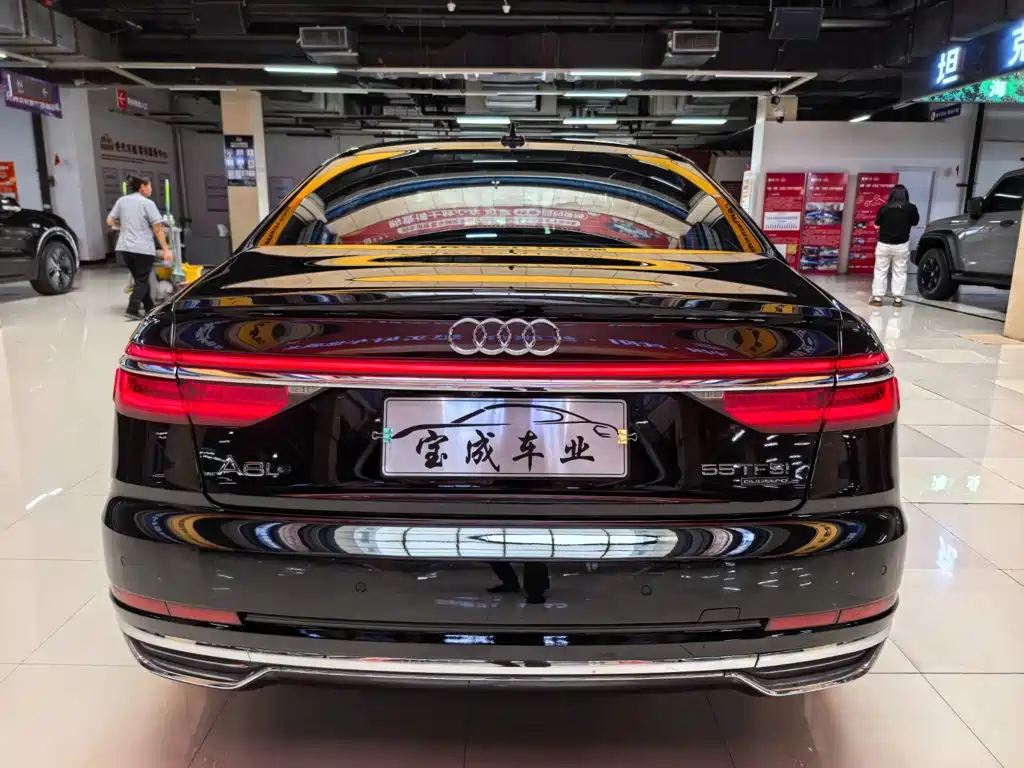 Audi A8 — миниатюра 4