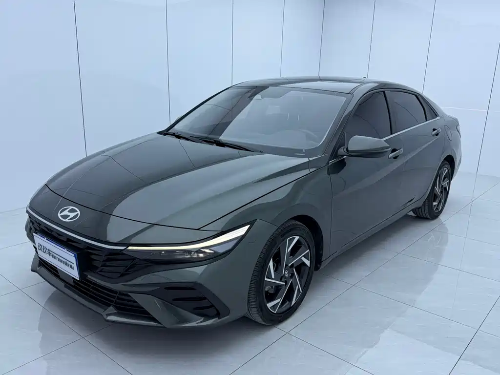 Hyundai Elantra 2023