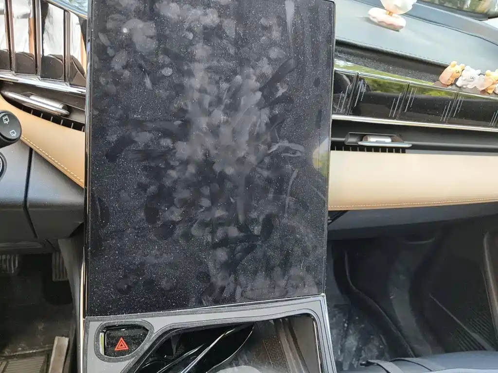 Geely Boyue L — миниатюра 9
