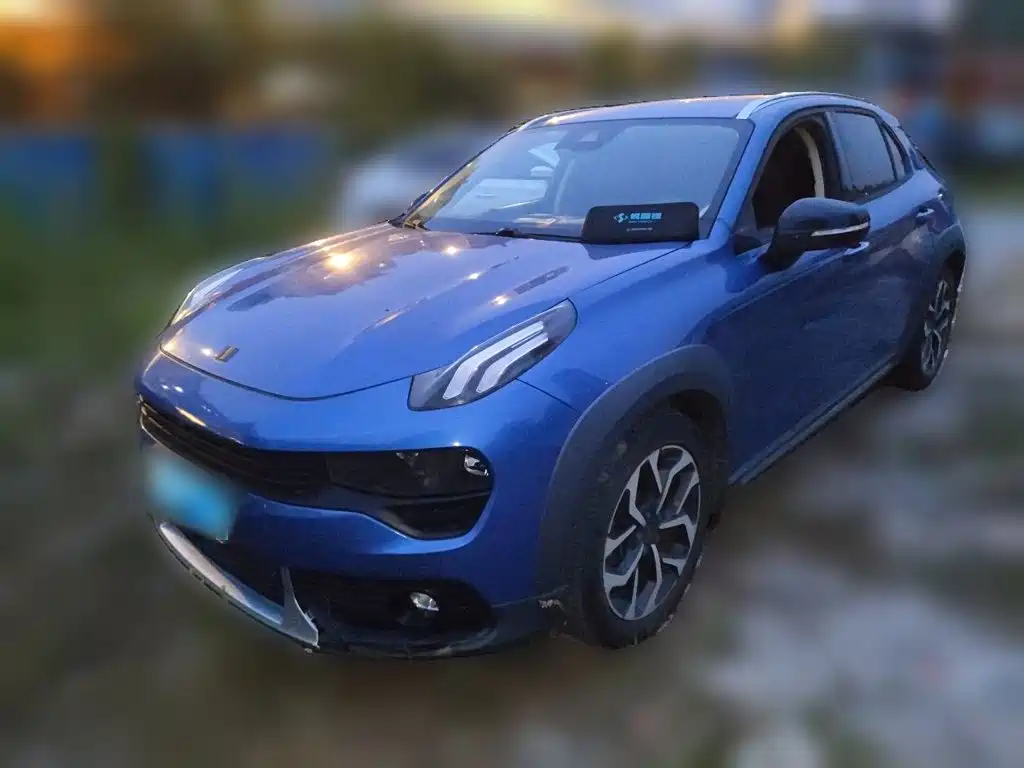 Lynk & Co 02