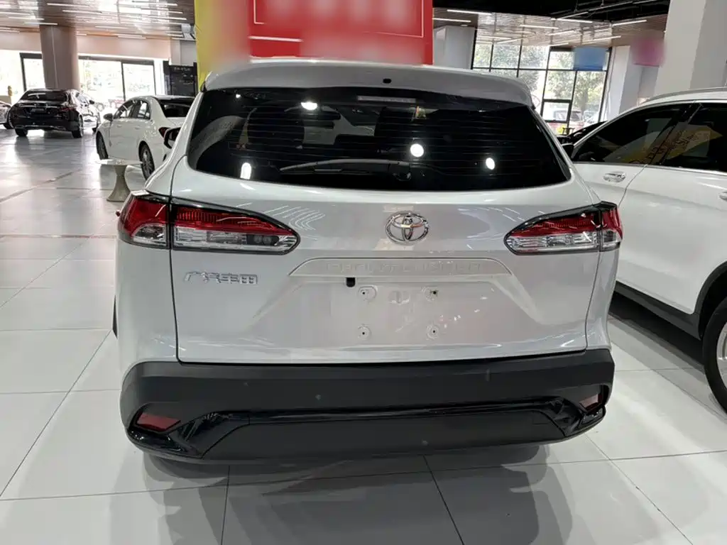 Toyota Frontlander — миниатюра 9