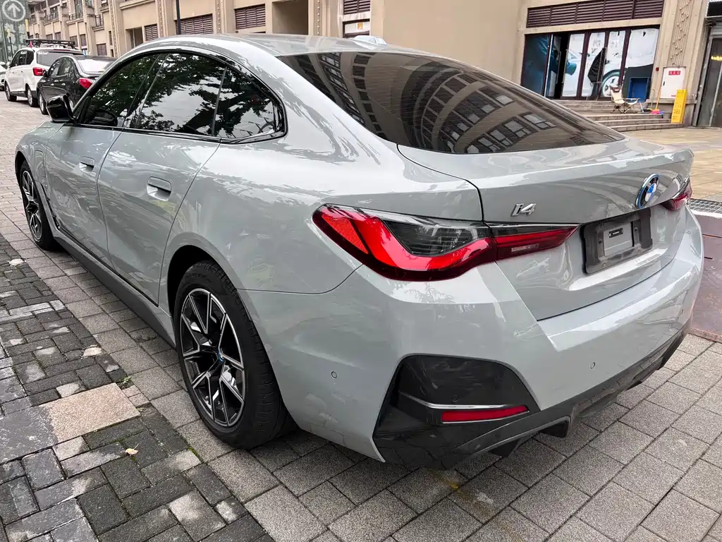 BMW i4 — миниатюра 7