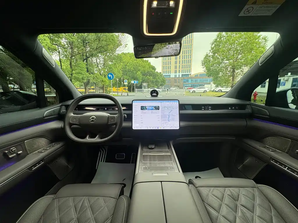 NIO ES8 — миниатюра 16