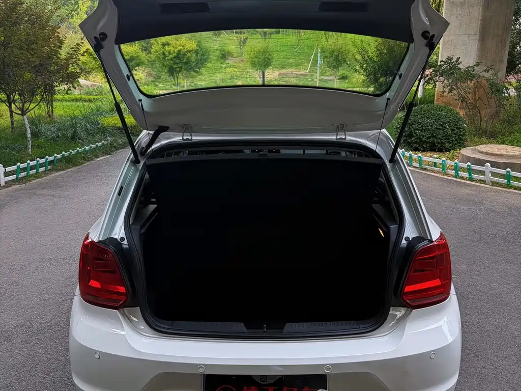 Volkswagen Polo — миниатюра 21