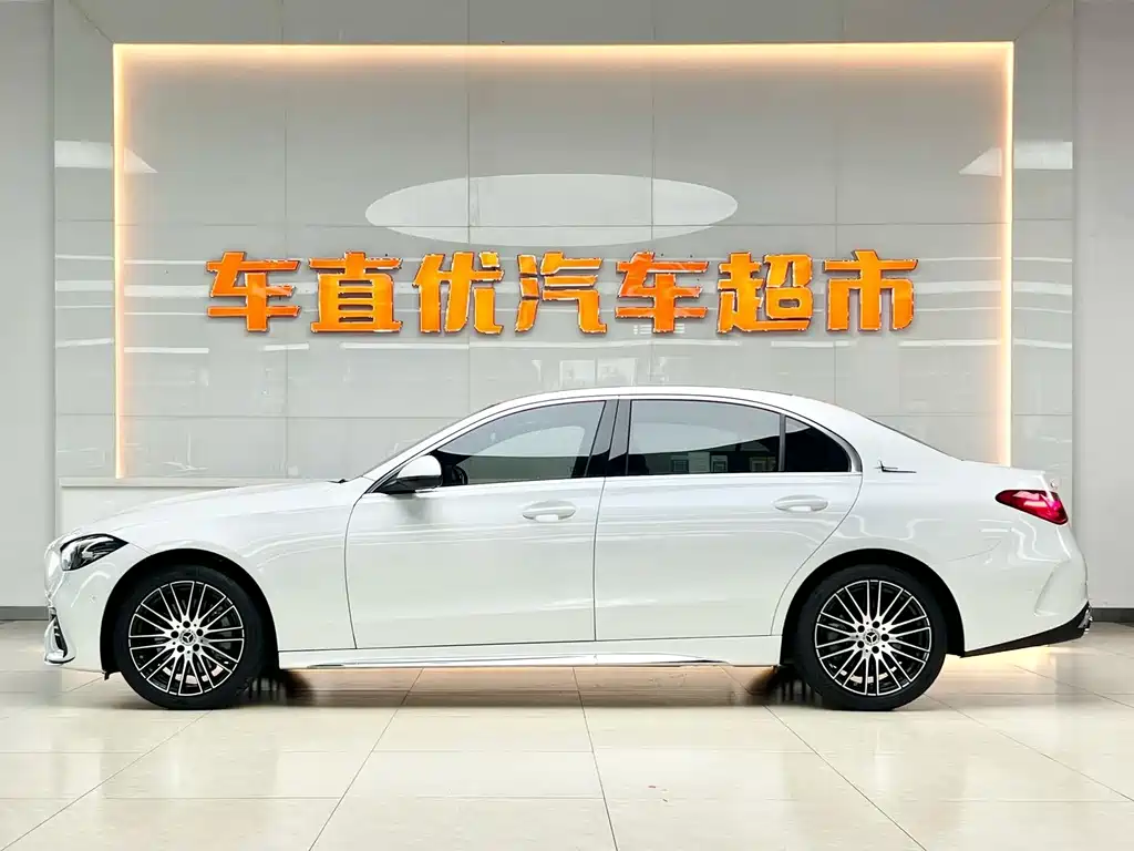 Mercedes-Benz C-Class — миниатюра 4