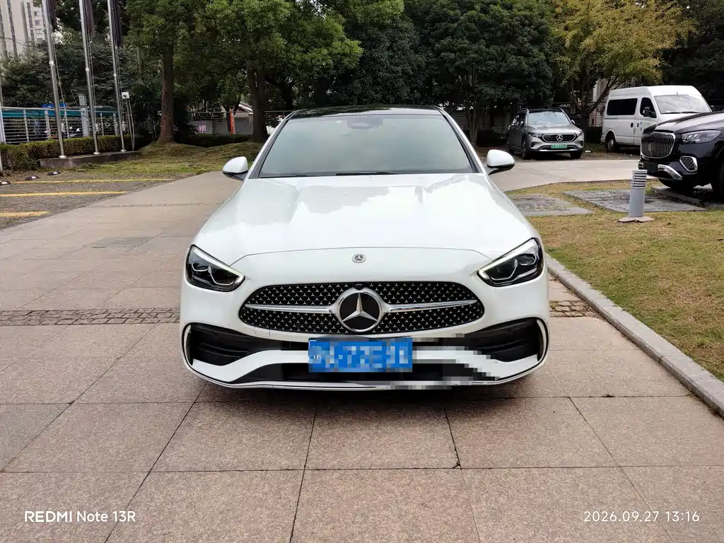 Mercedes-Benz C-Class — миниатюра 2