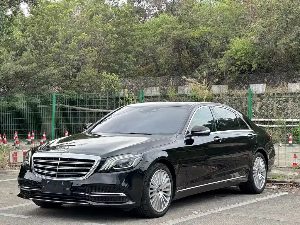 Mercedes-Benz S-Class 2020