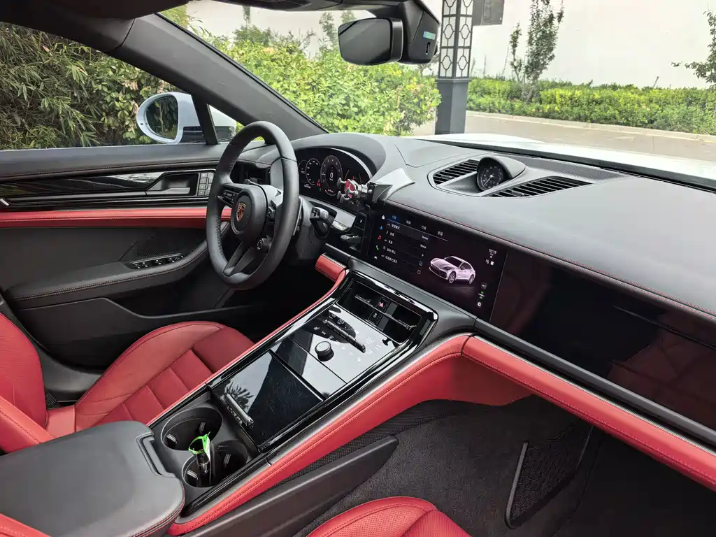 Porsche Panamera — миниатюра 6