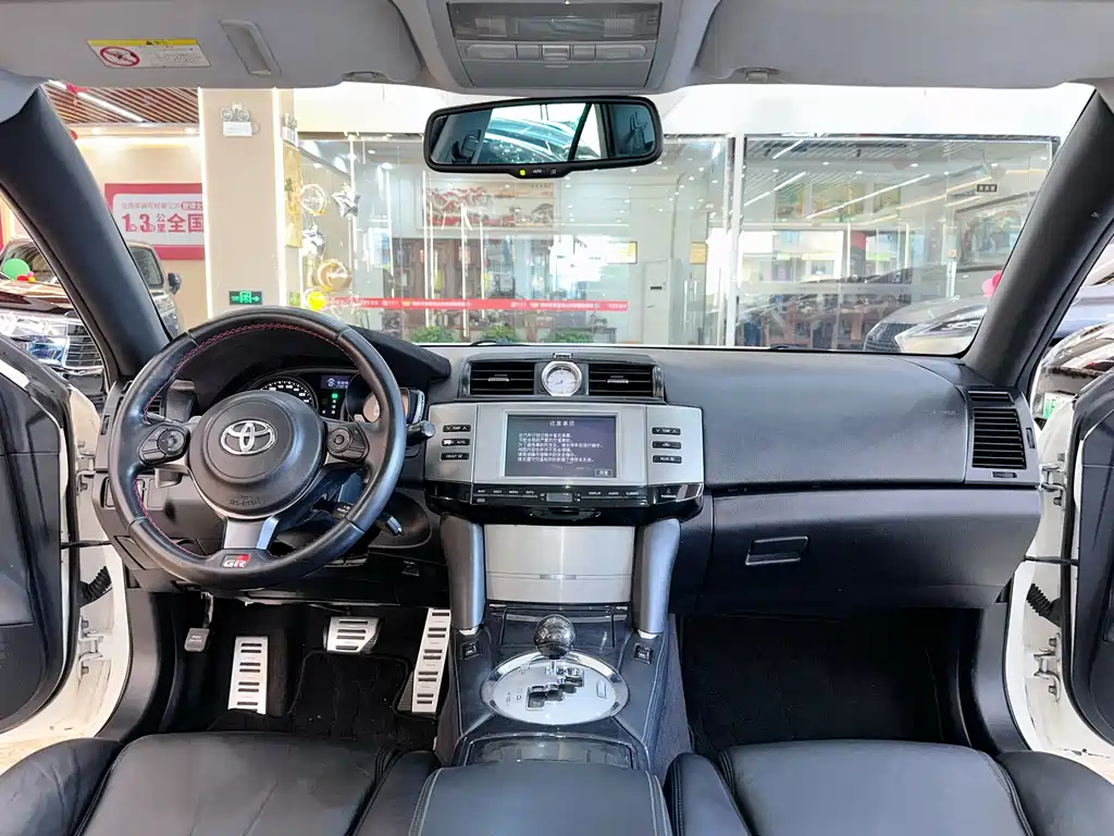 Toyota Reiz — миниатюра 16
