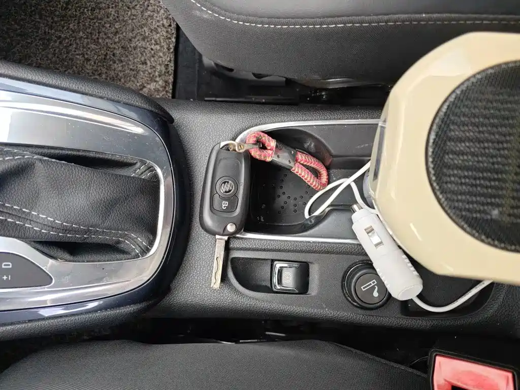 Buick Verano — миниатюра 12