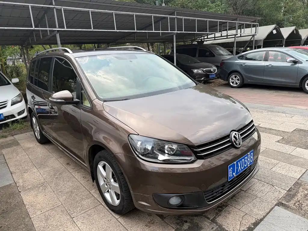 Volkswagen Touran — миниатюра 3