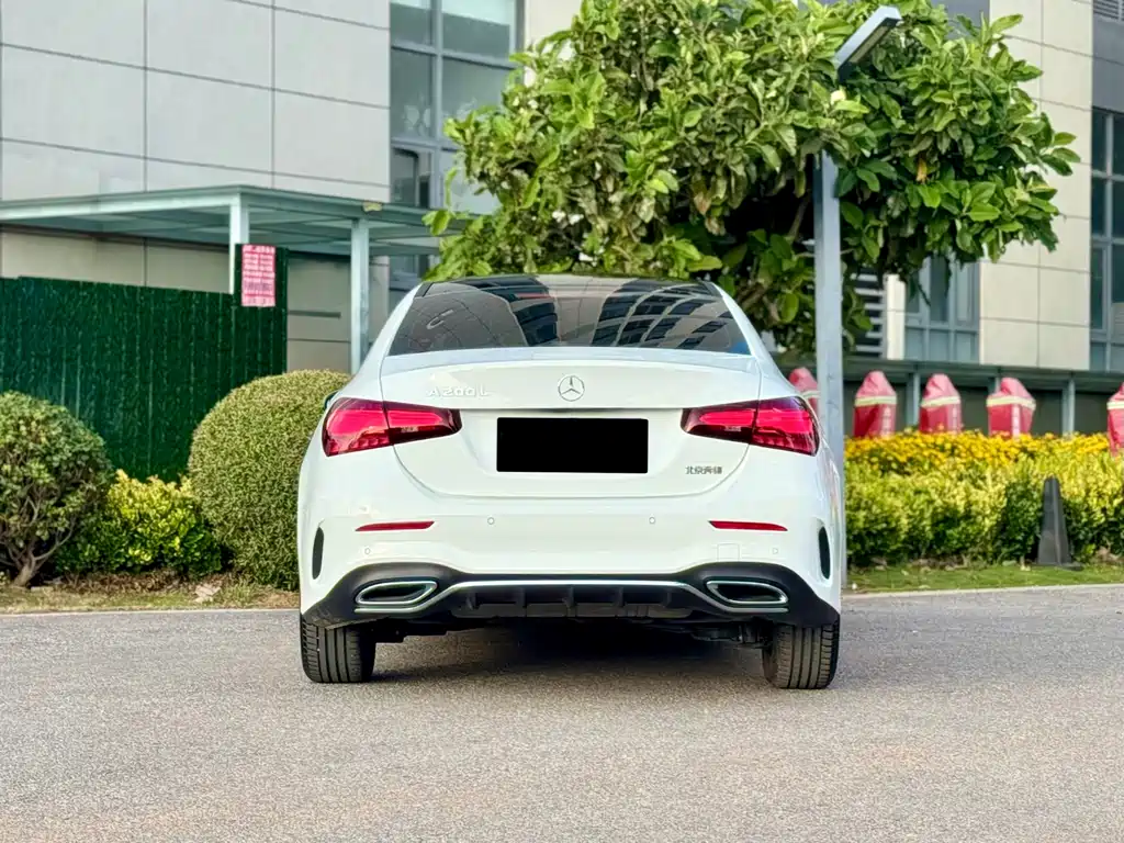 Mercedes-Benz A-Class A 2025 A 200 L Fashion