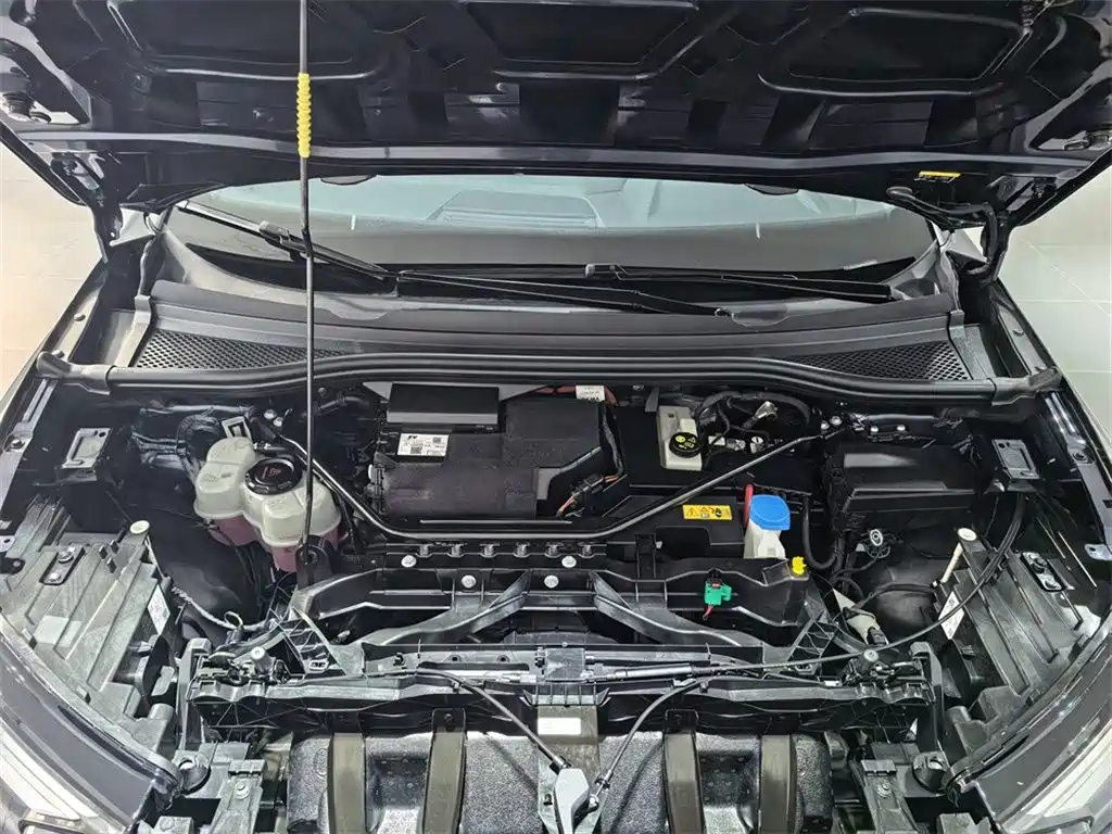 Audi Q4 e-tron — миниатюра 8