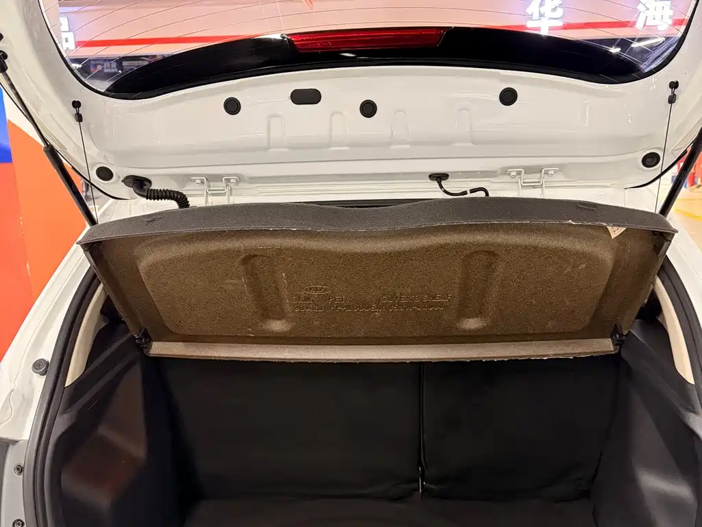 Kia K2 — миниатюра 11