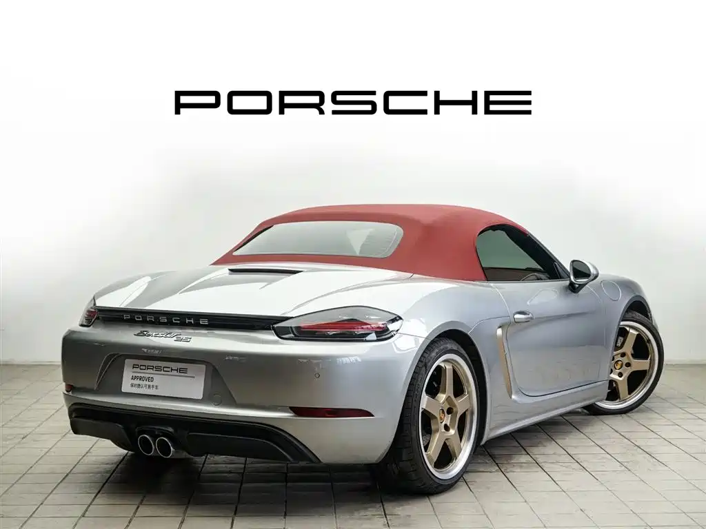 PORSCHE 718
