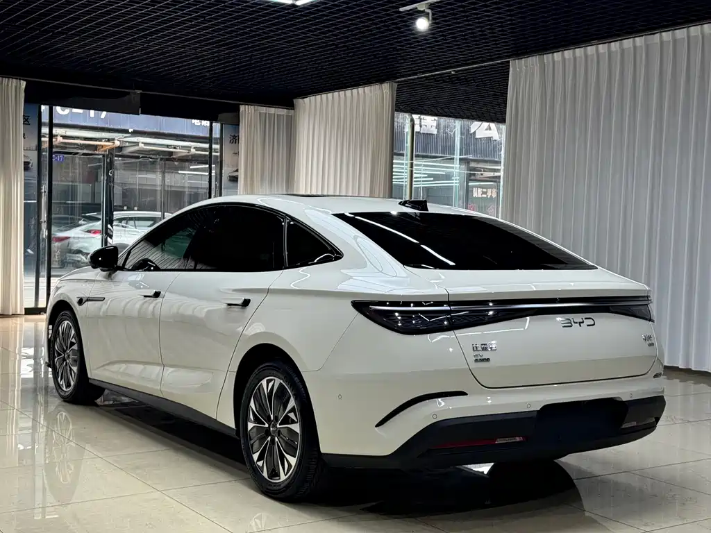BYD 海豹07 EV — миниатюра 6