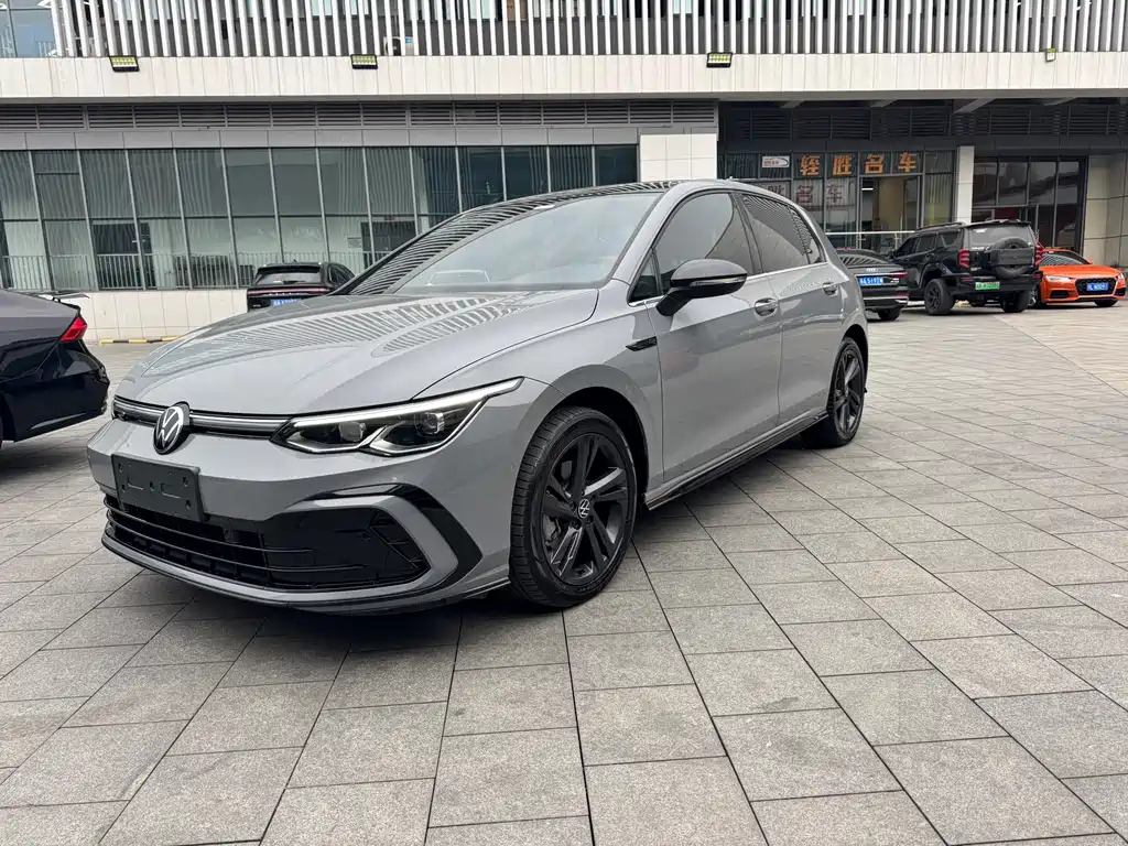 Volkswagen Golf 2023