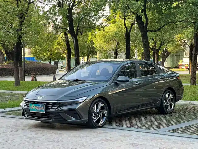 MODERN ELANTRA 2024