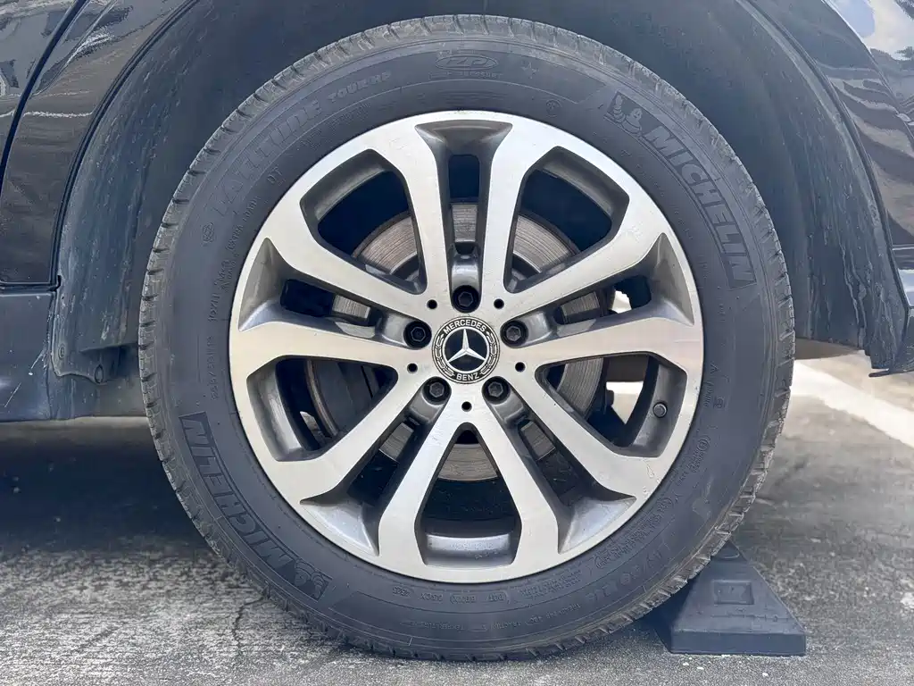 Mercedes-Benz GLE (Import) — миниатюра 14
