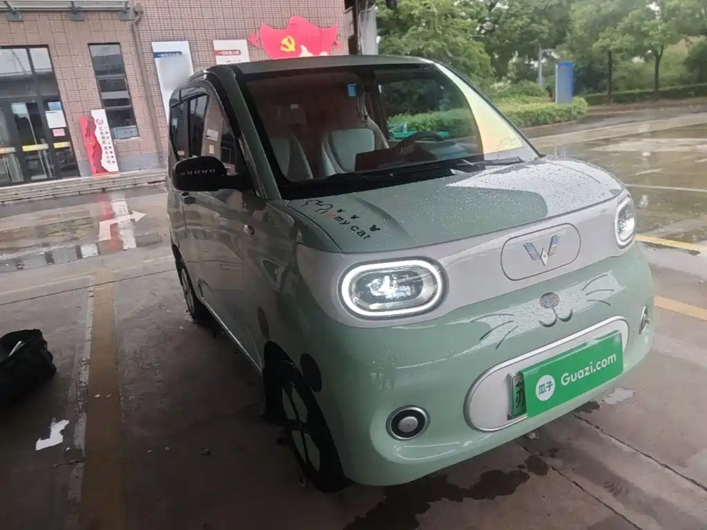 Wuling MINIEV — миниатюра 4