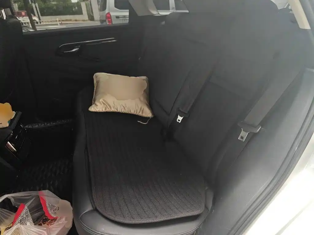 Land Rover Evoque — миниатюра 13