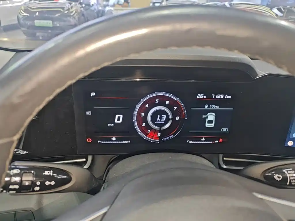 Hyundai Elantra — миниатюра 12