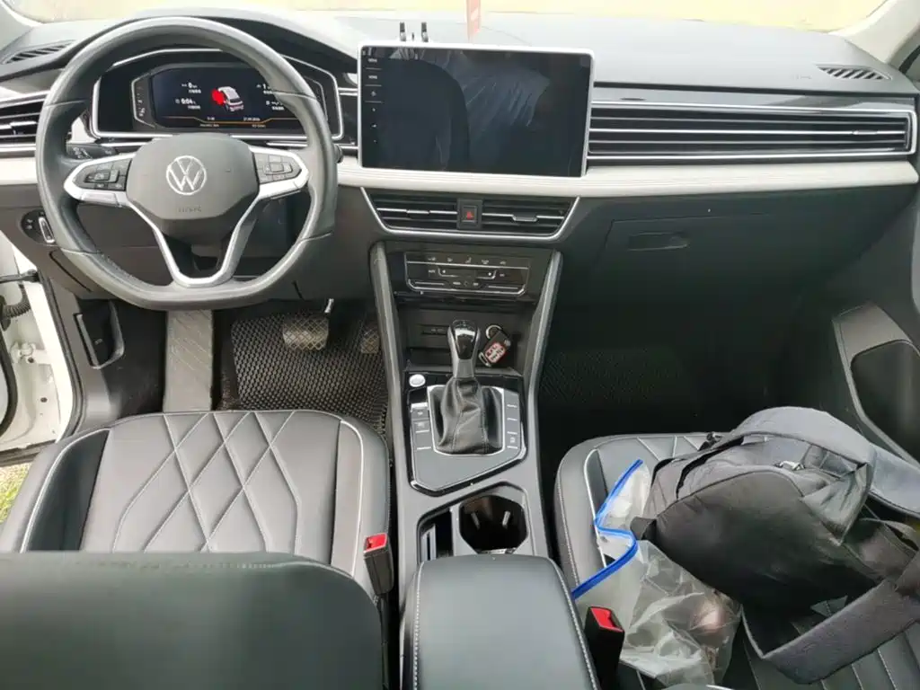 Volkswagen Tiguan L — миниатюра 10
