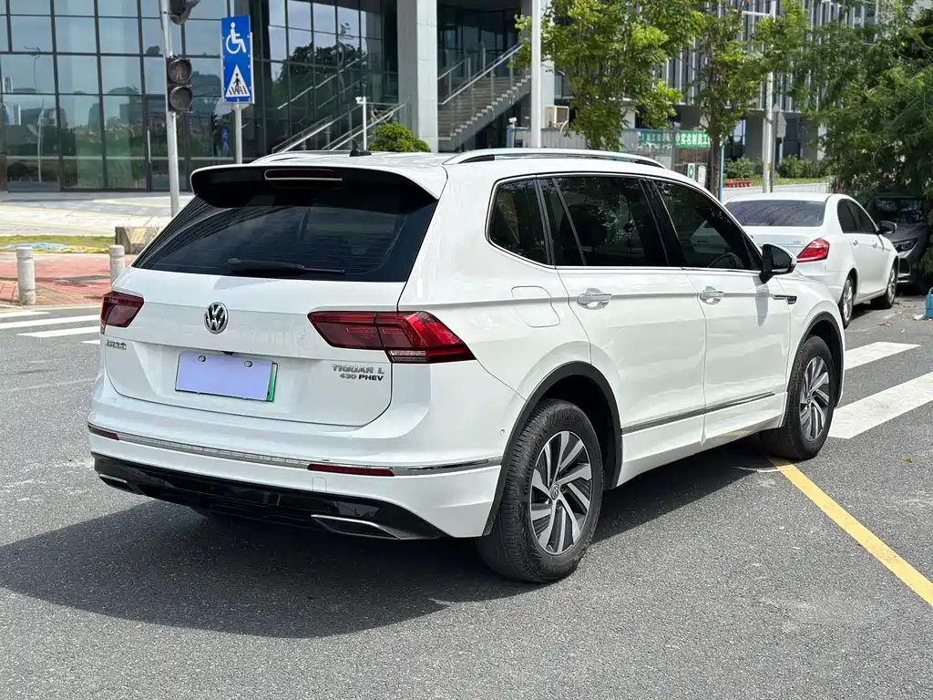 VOLKSWAGEN TIGUAN L NEW ENERGY