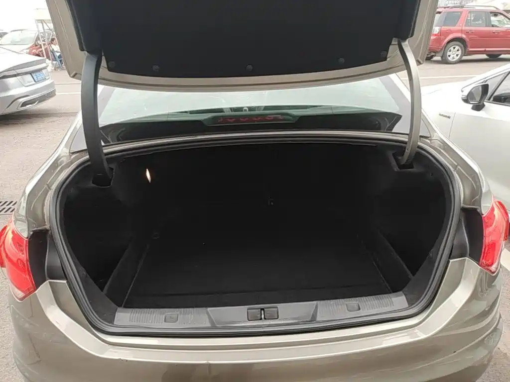 Citroen C4L — миниатюра 19