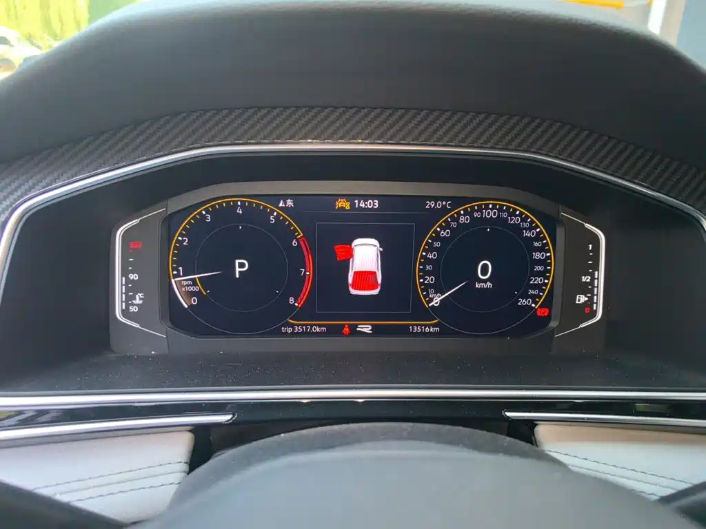Volkswagen Tiguan L — миниатюра 12