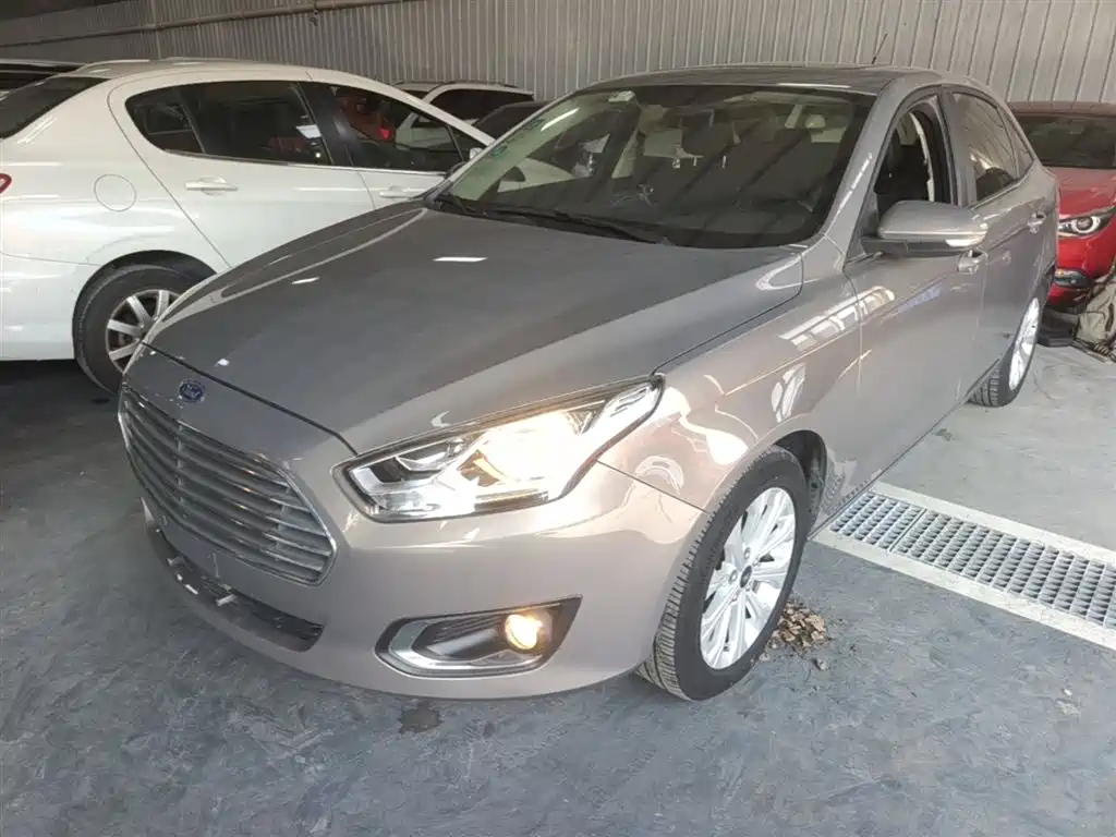 Ford Escort 2016